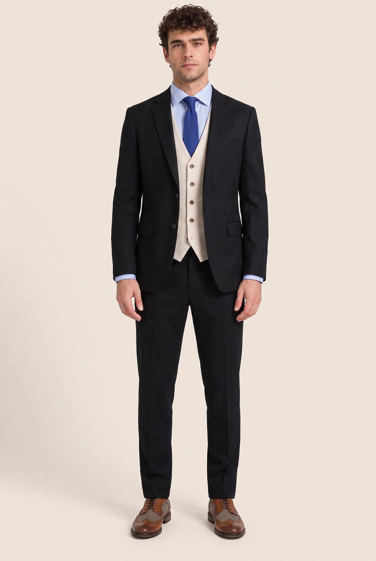 Look #1006 styled with Mayfair - Herre 3-delt sort jakkesæt med cremefarvet vest