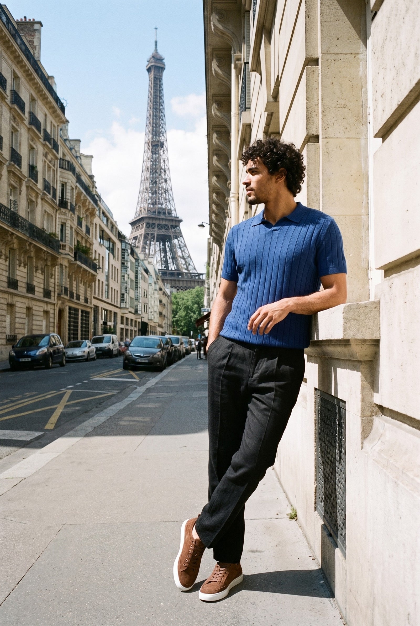 Look #888 styled with Herre marineblå ribbet poloshirt i strik