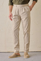 Beige smart casual 2-delt herresæt med safari-krave og stretch