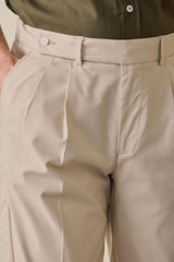 Beige smart casual 2-delt herresæt med safari-krave og stretch