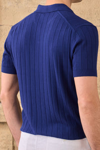 Herre marineblå ribbet poloshirt i strik
