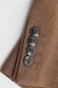 James Herre 3-delt Ensfarvet Brunt Habitat med Klassisk Pasform