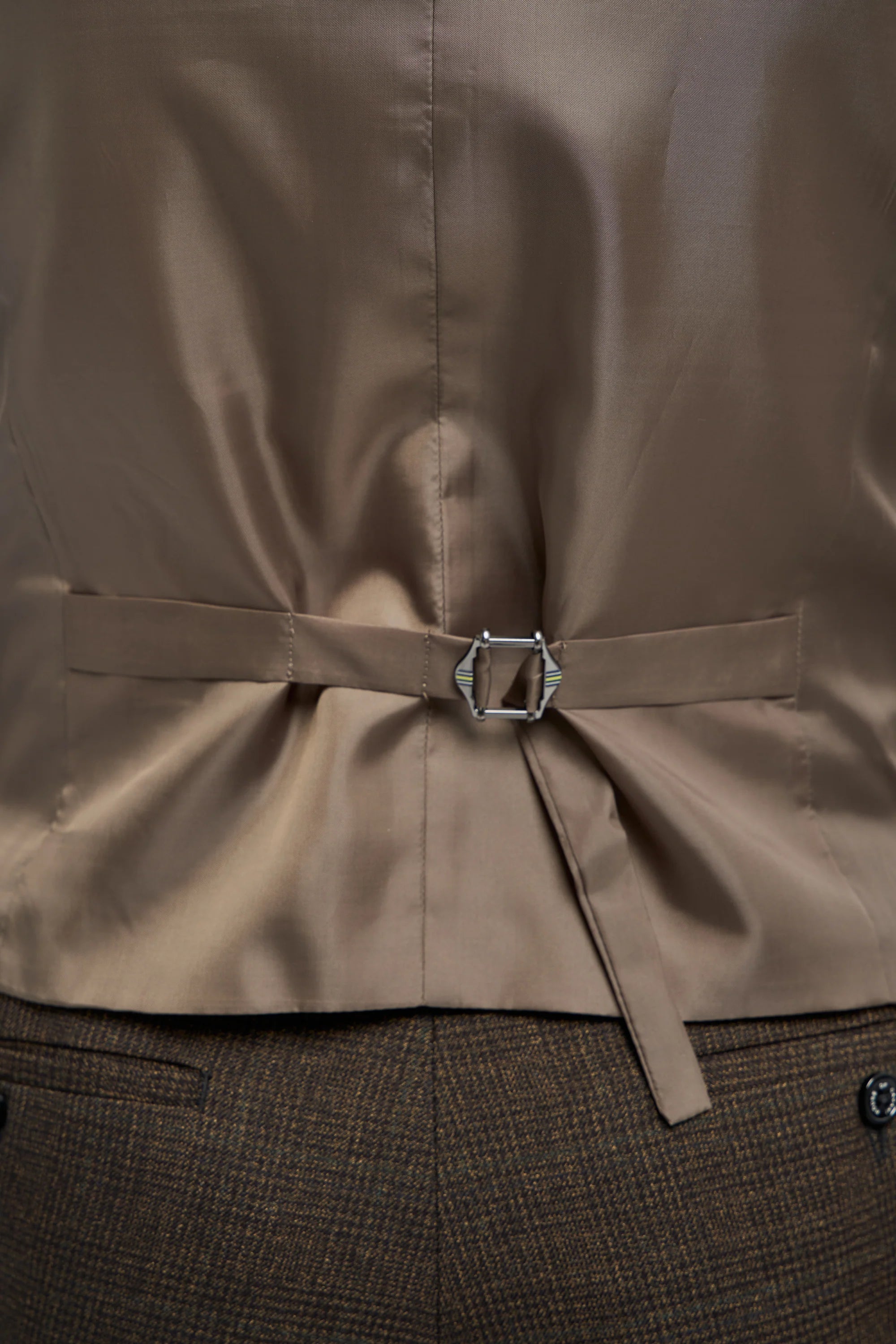 Dobbeltradet vest med kæde til mænd - Cavani Lennox