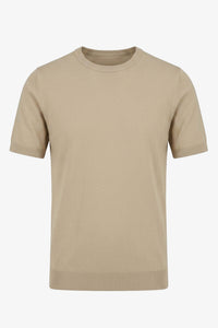 Beige strikket T-shirt til mænd med normal pasform og rund hals, korte ærmer