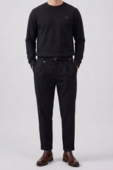 Herresweatshirt med rund hals og lange ærmer i sort bomuldsblanding, stretchpullover