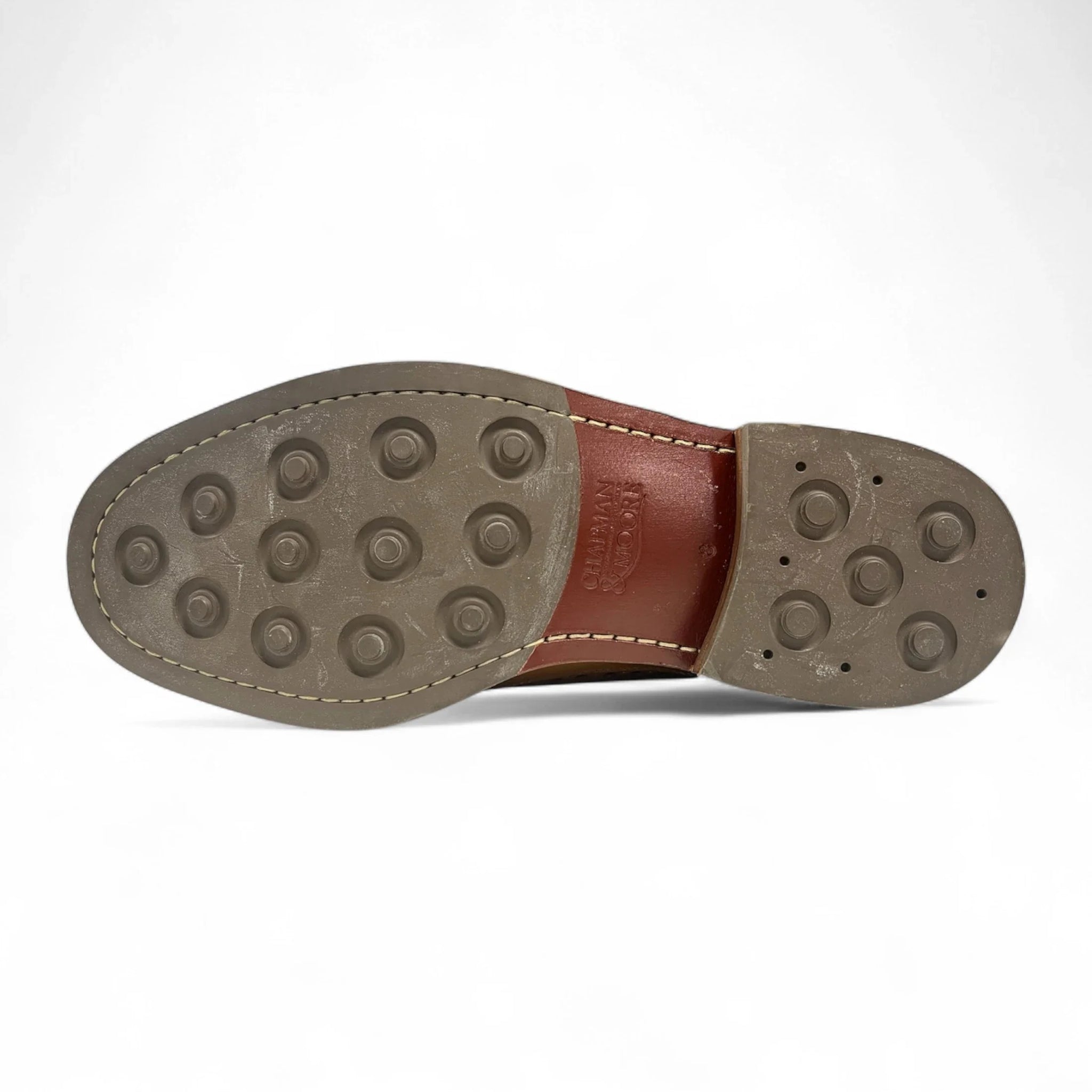 Herresko i brunt ruskind med brogues