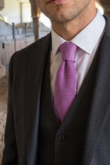 Herreslips i lilla strikket polyester
